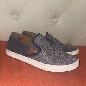 OluKai Pehuea Mesh Slip On Sneaker Shoe Trench Blue Women’s Size 7 EUC